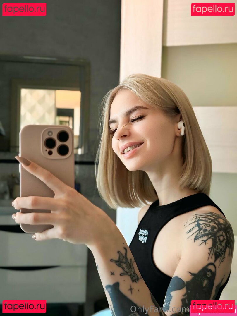 sly_karina Nude Onlyfans Photo 34