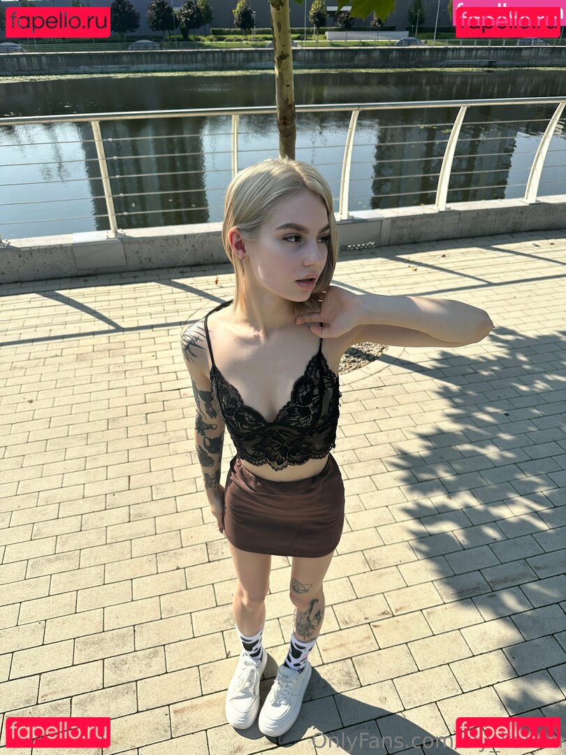 sly_karina Nude Onlyfans Photo 33