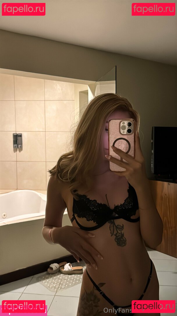 adri_rre Nude Onlyfans Photo 4