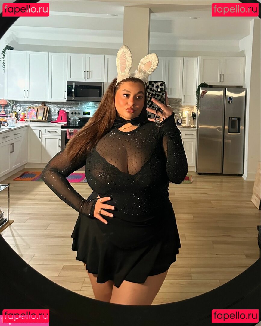 Khloe Katera Nude Onlyfans Photo 48