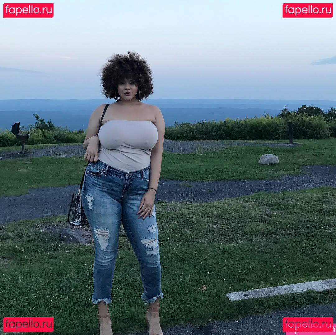 Khloe Katera Nude Onlyfans Photo 29