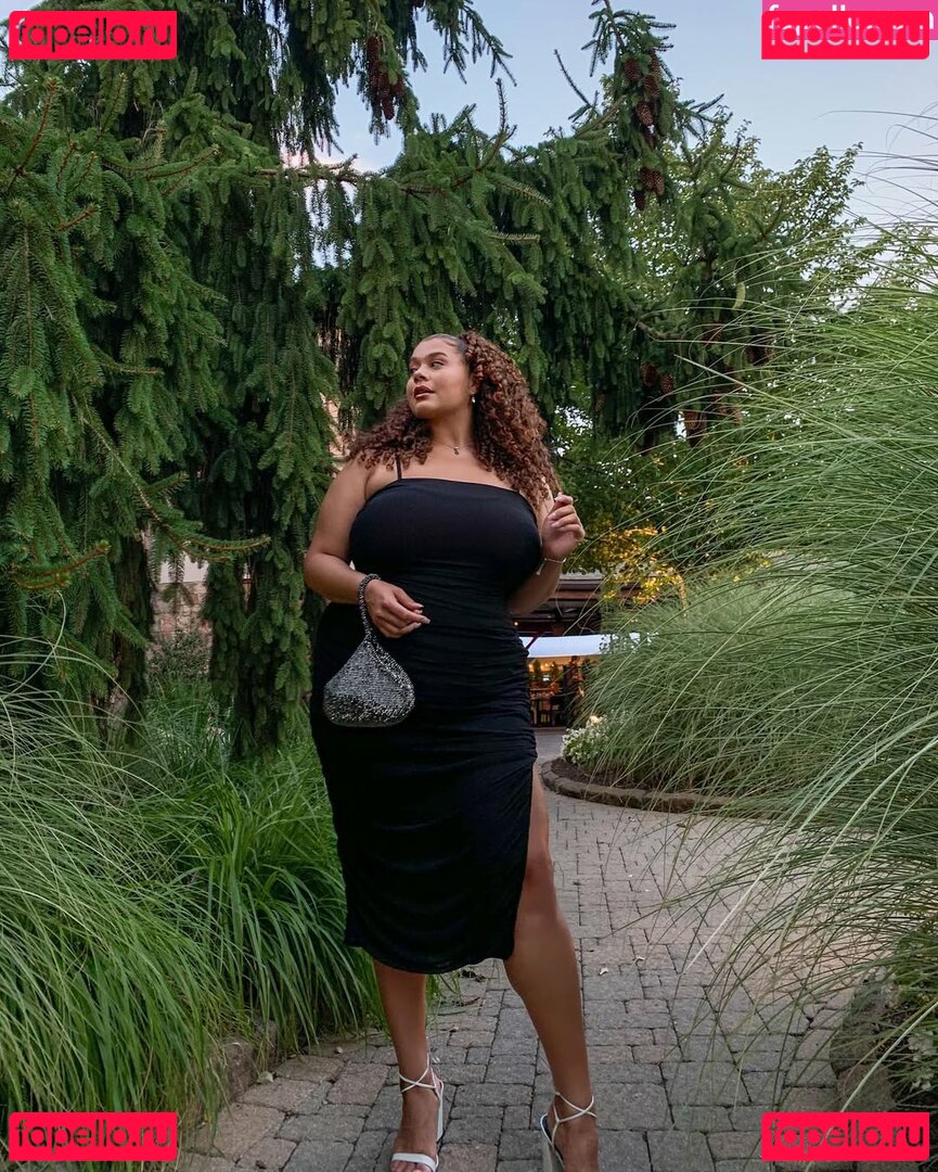 Khloe Katera Nude Onlyfans Photo 11