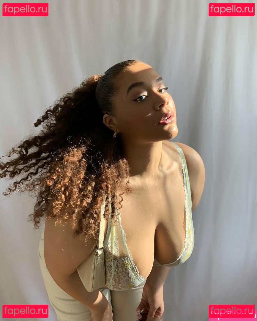 Khloe Katera Nude Onlyfans Photo 4