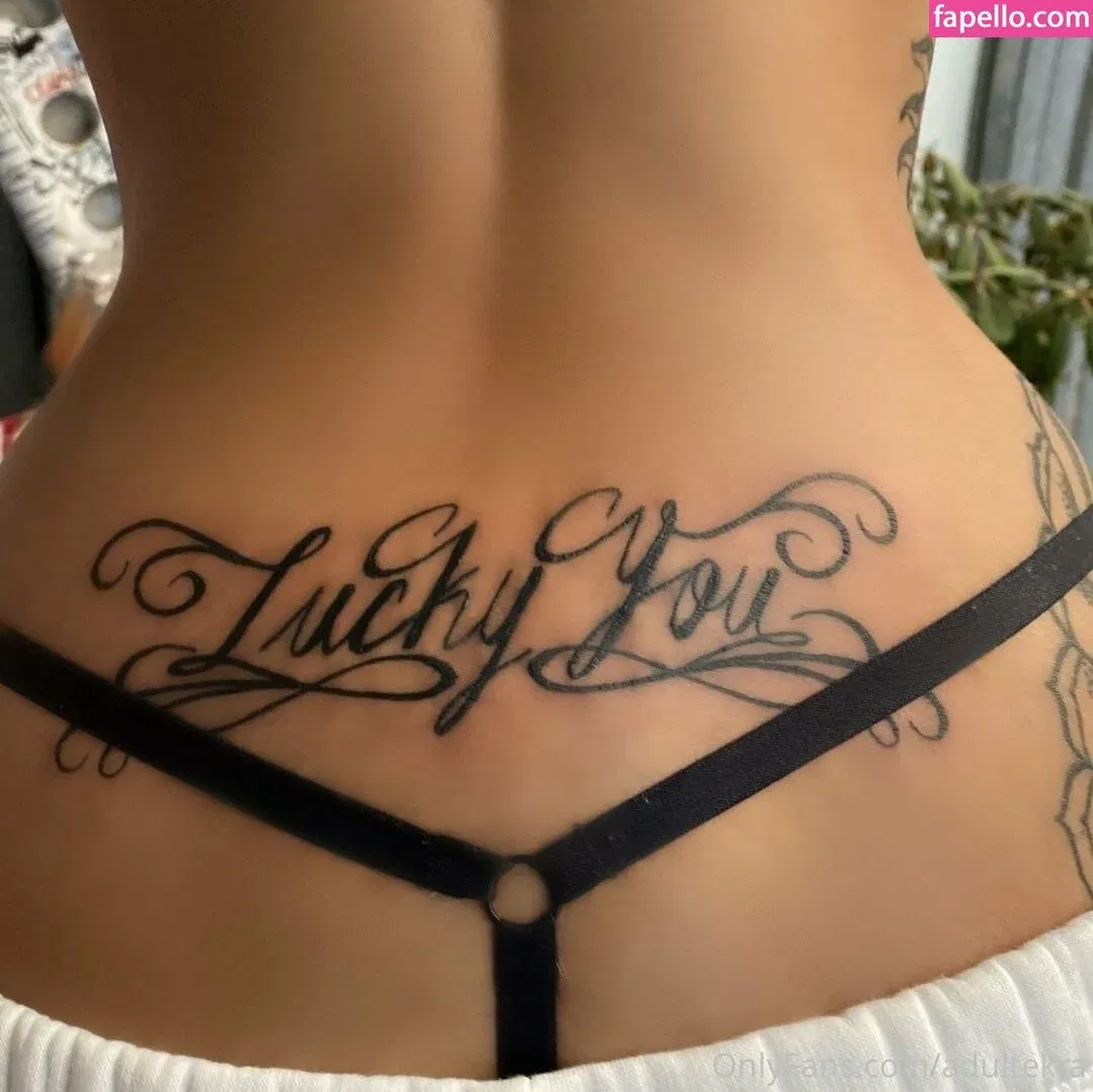 adultekra Onlyfans Photo Gallery 