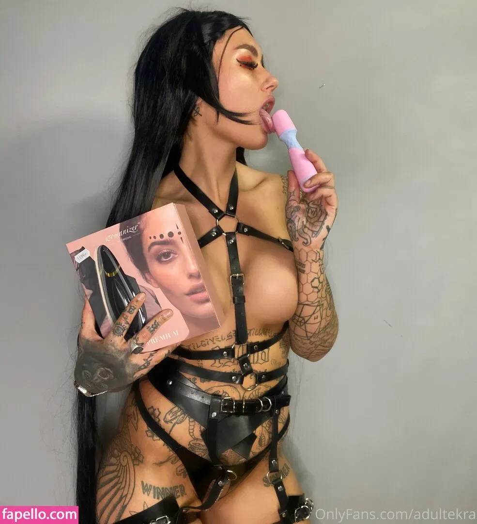 adultekra Onlyfans Photo Gallery 
