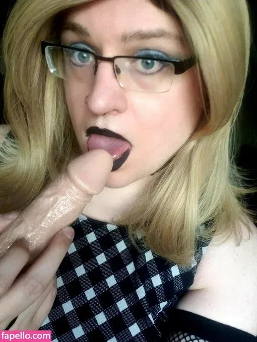 ericakitoo Onlyfans Photo Gallery 