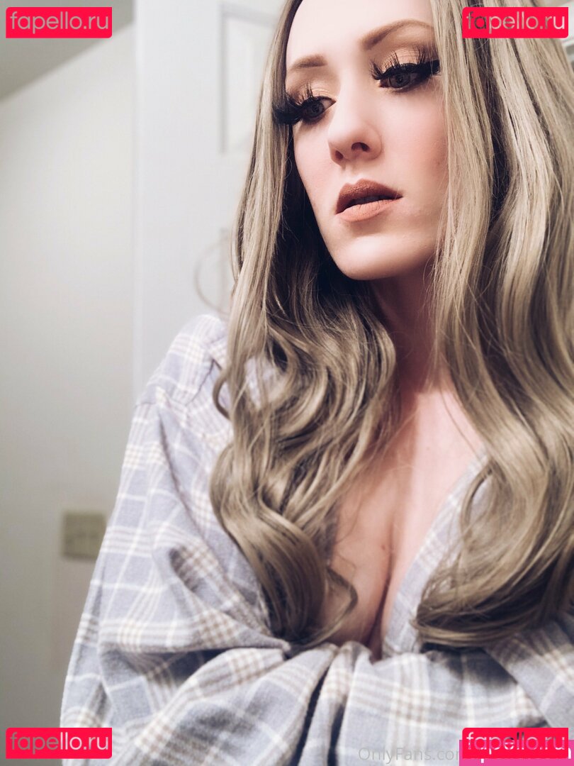 emberamor Nude Onlyfans Photo 12