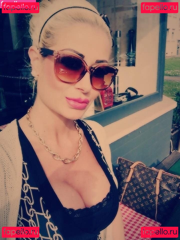 Anna Katharina Nude Onlyfans Photo 9