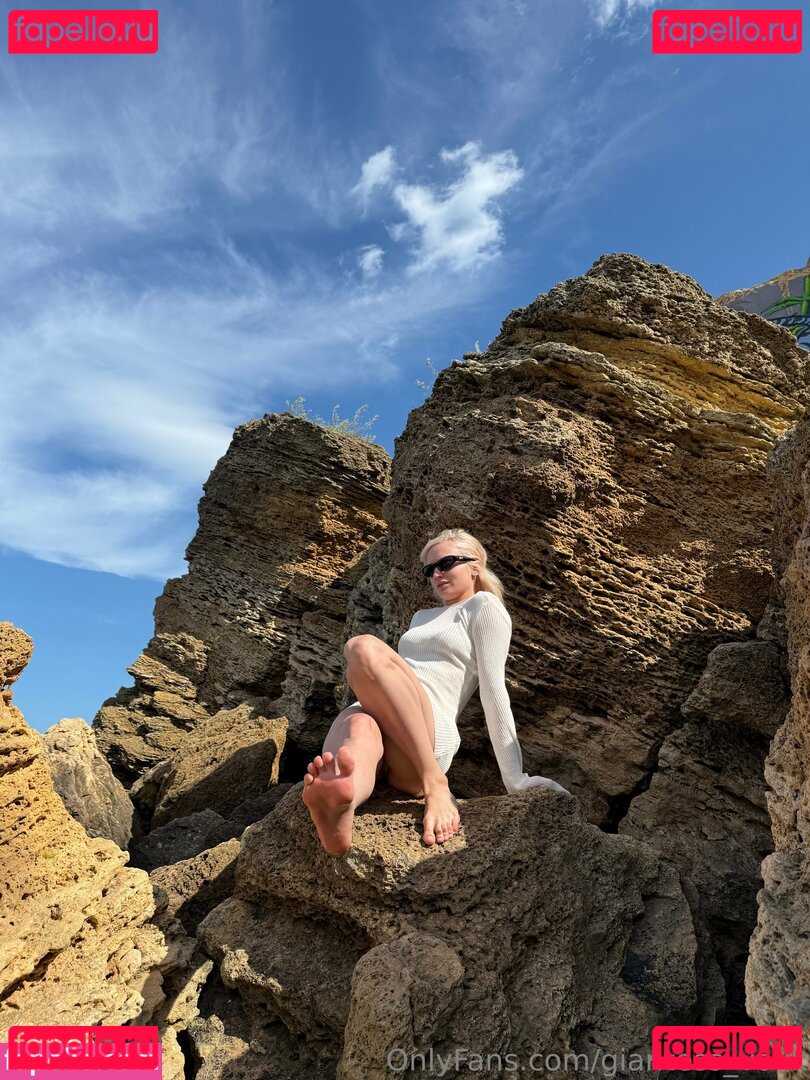 giantess_vovk Nude Onlyfans Photo 45