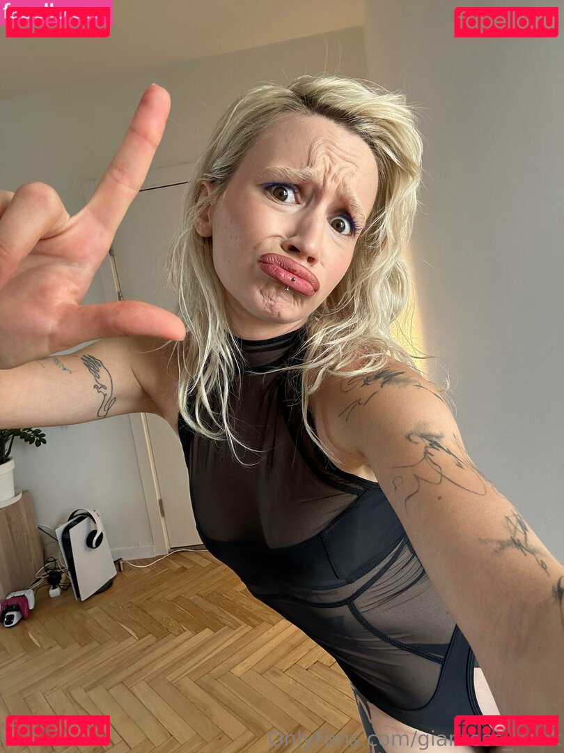 giantess_vovk Nude Onlyfans Photo 27