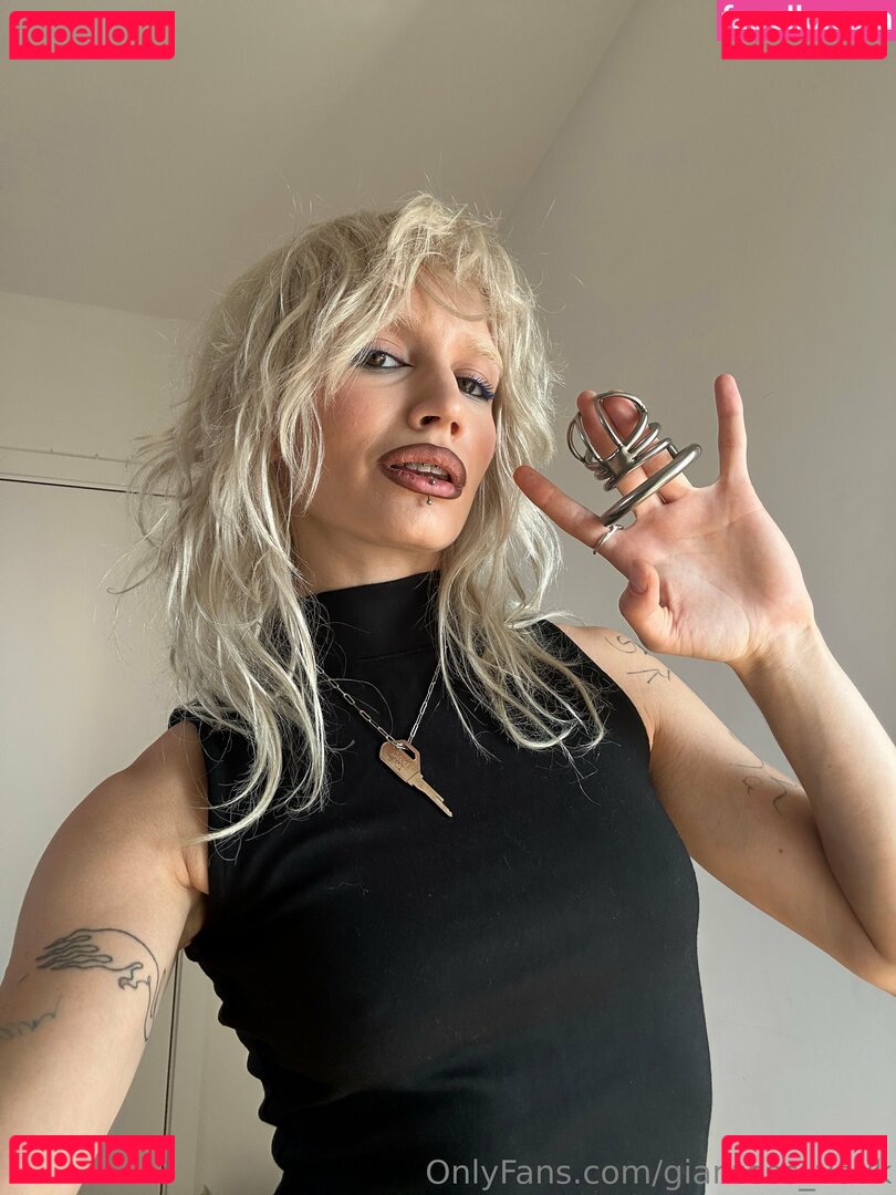 giantess_vovk Nude Onlyfans Photo 16