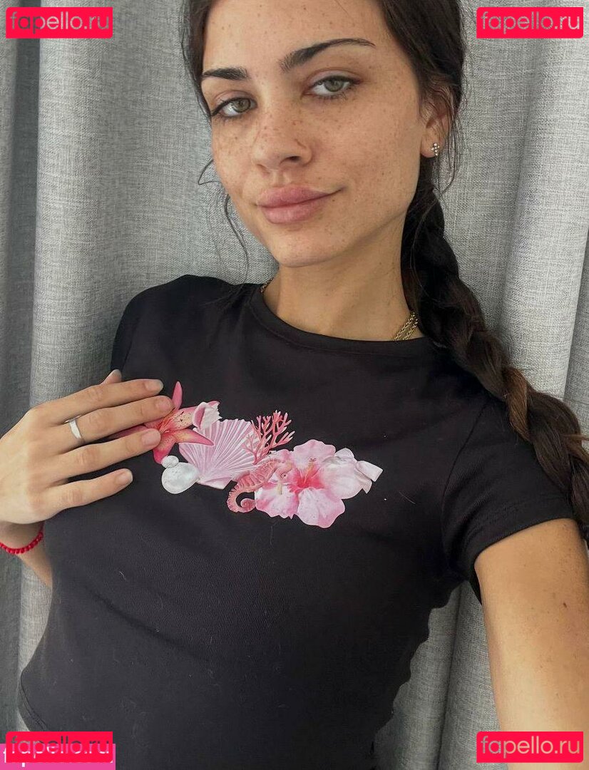 berraka Nude Onlyfans Photo 33