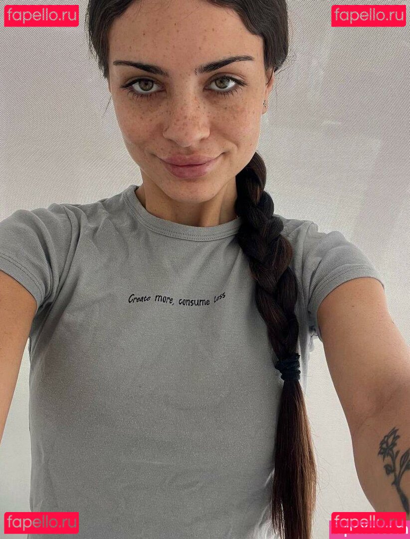 berraka Nude Onlyfans Photo 25