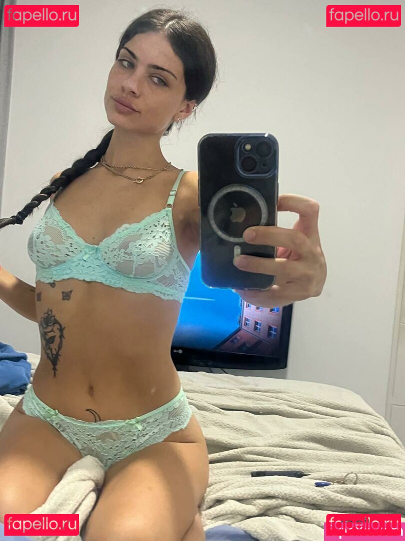 berraka Nude Onlyfans Photo 7