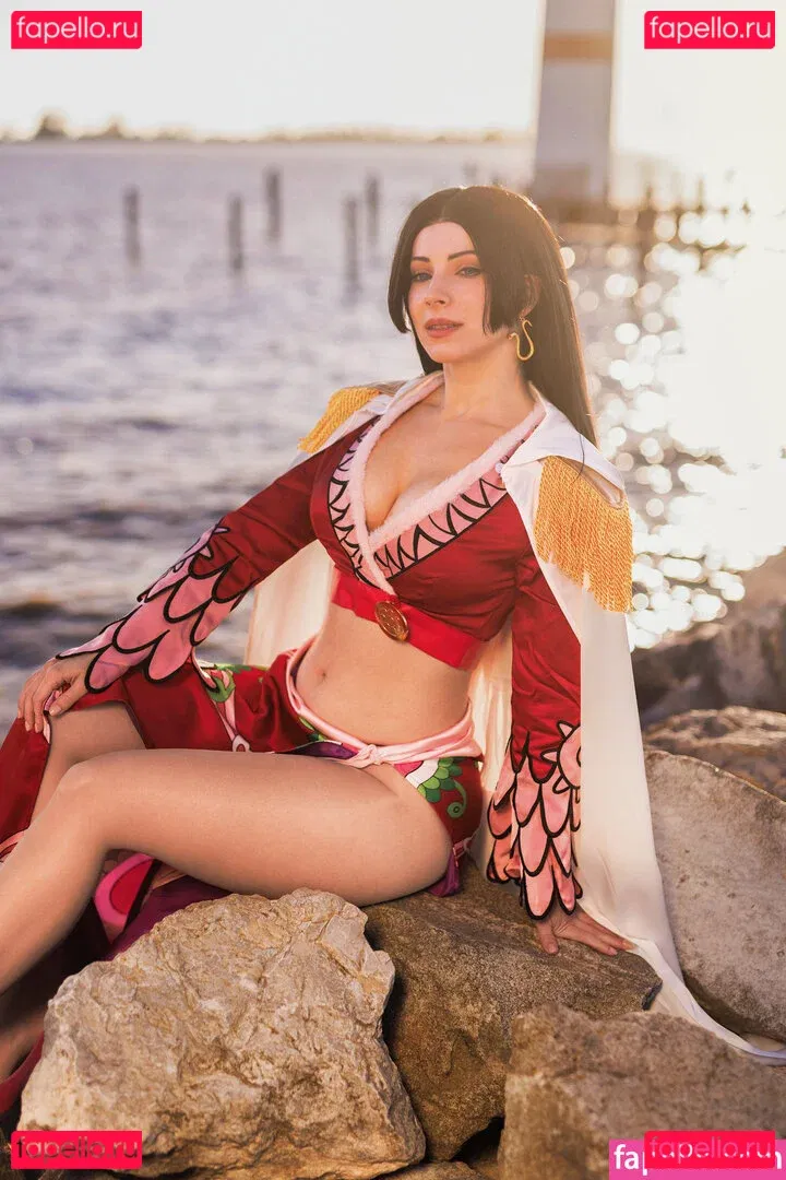 Enji Night Onlyfans Photo Gallery 