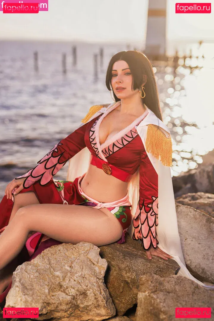 Enji Night Onlyfans Photo Gallery 