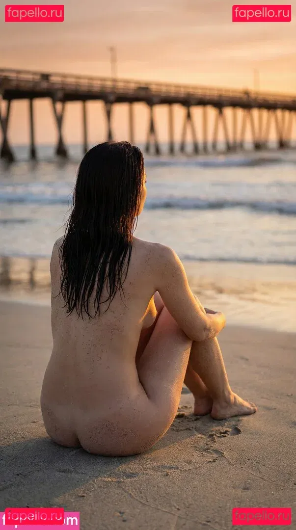 Enji Night Onlyfans Photo Gallery 