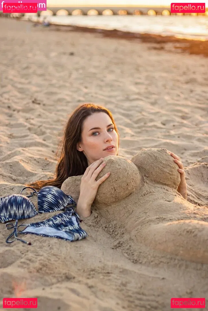 Enji Night Onlyfans Photo Gallery 