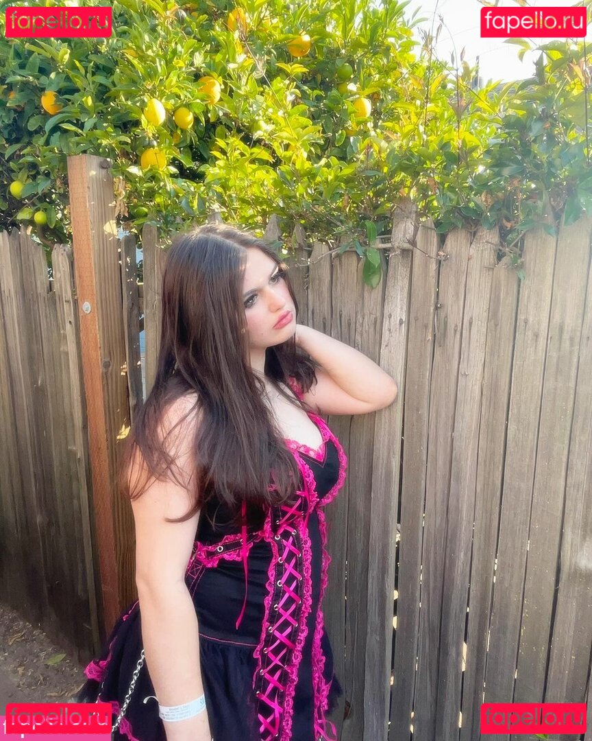 sw33tface Nude Onlyfans Photo 31
