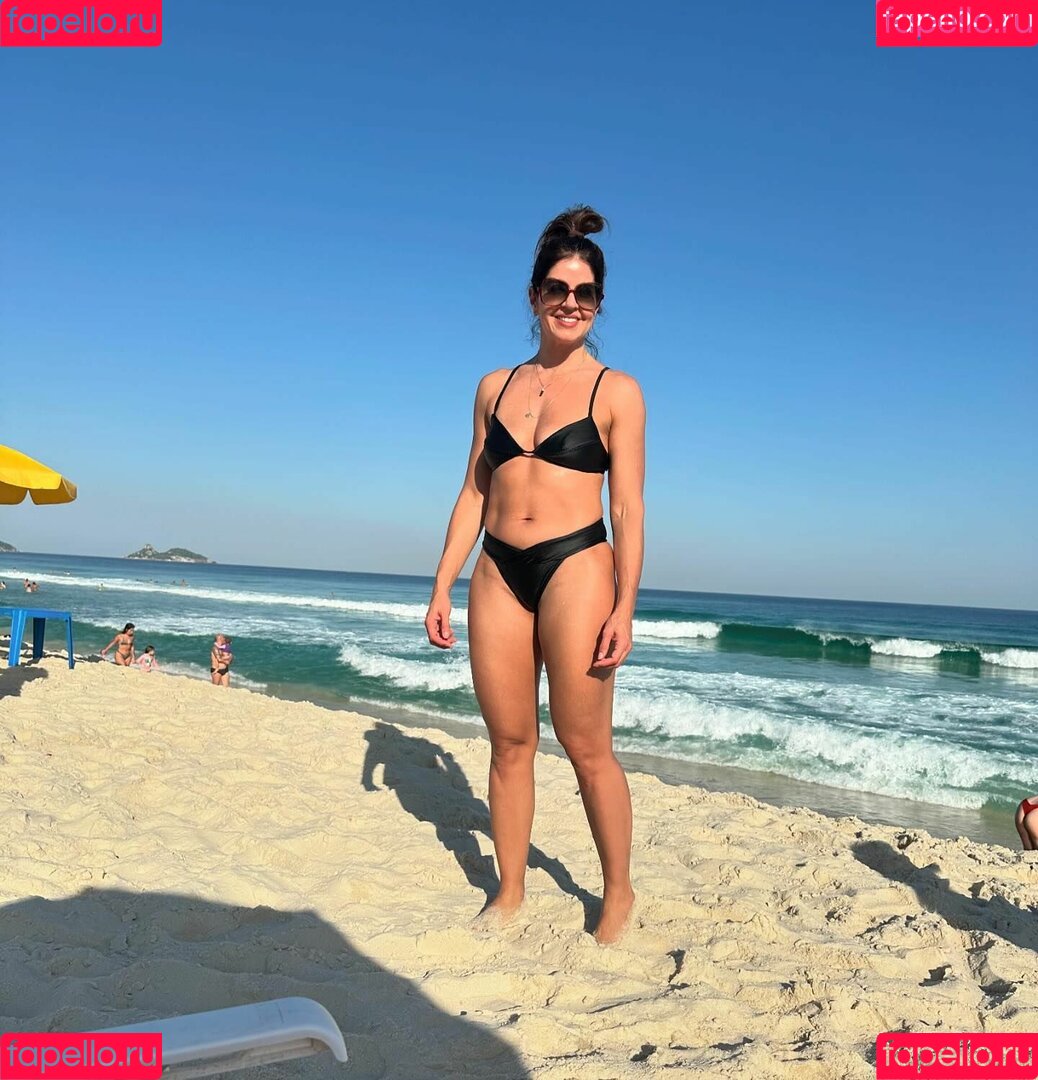 Mariana Santos Onlyfans Photo Gallery 