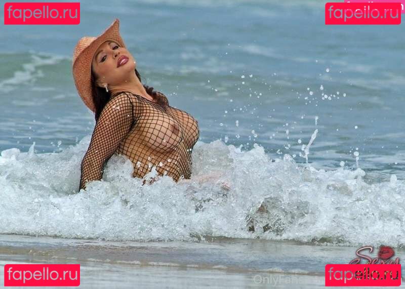 Sexy Vanessa Nude Onlyfans Photo 37