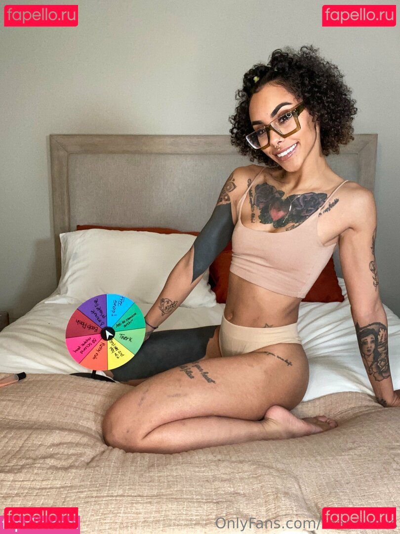 reana.rails Nude Onlyfans Photo 6