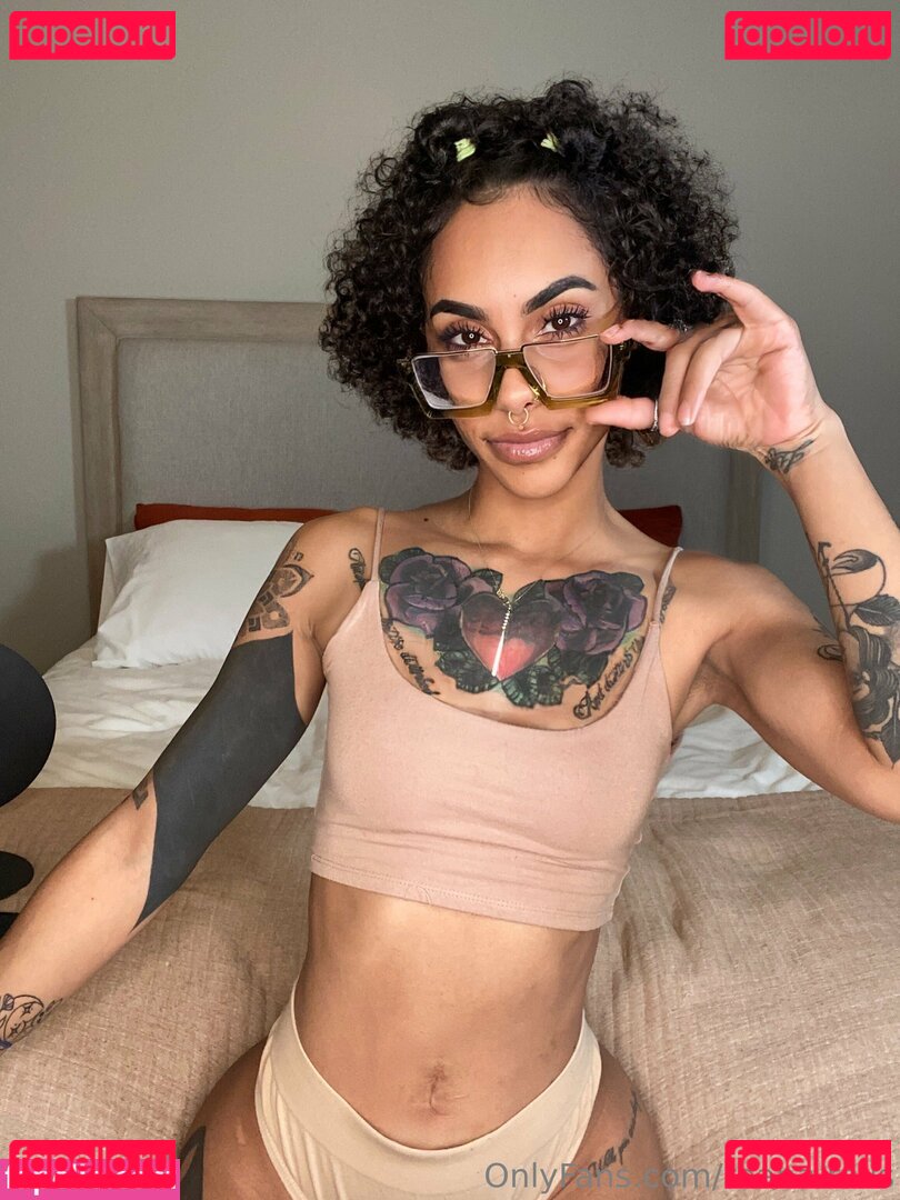 reana.rails Nude Onlyfans Photo 7