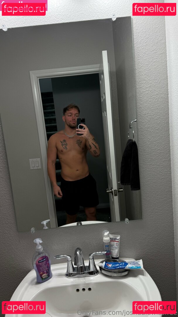 joshualewissfree Nude Onlyfans Photo 12