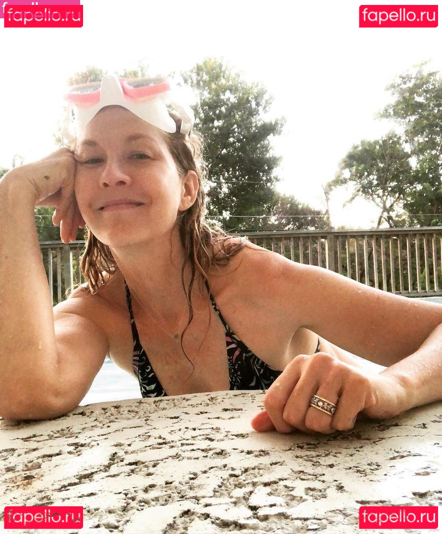Jenna Elfman Nude Onlyfans Photo 27
