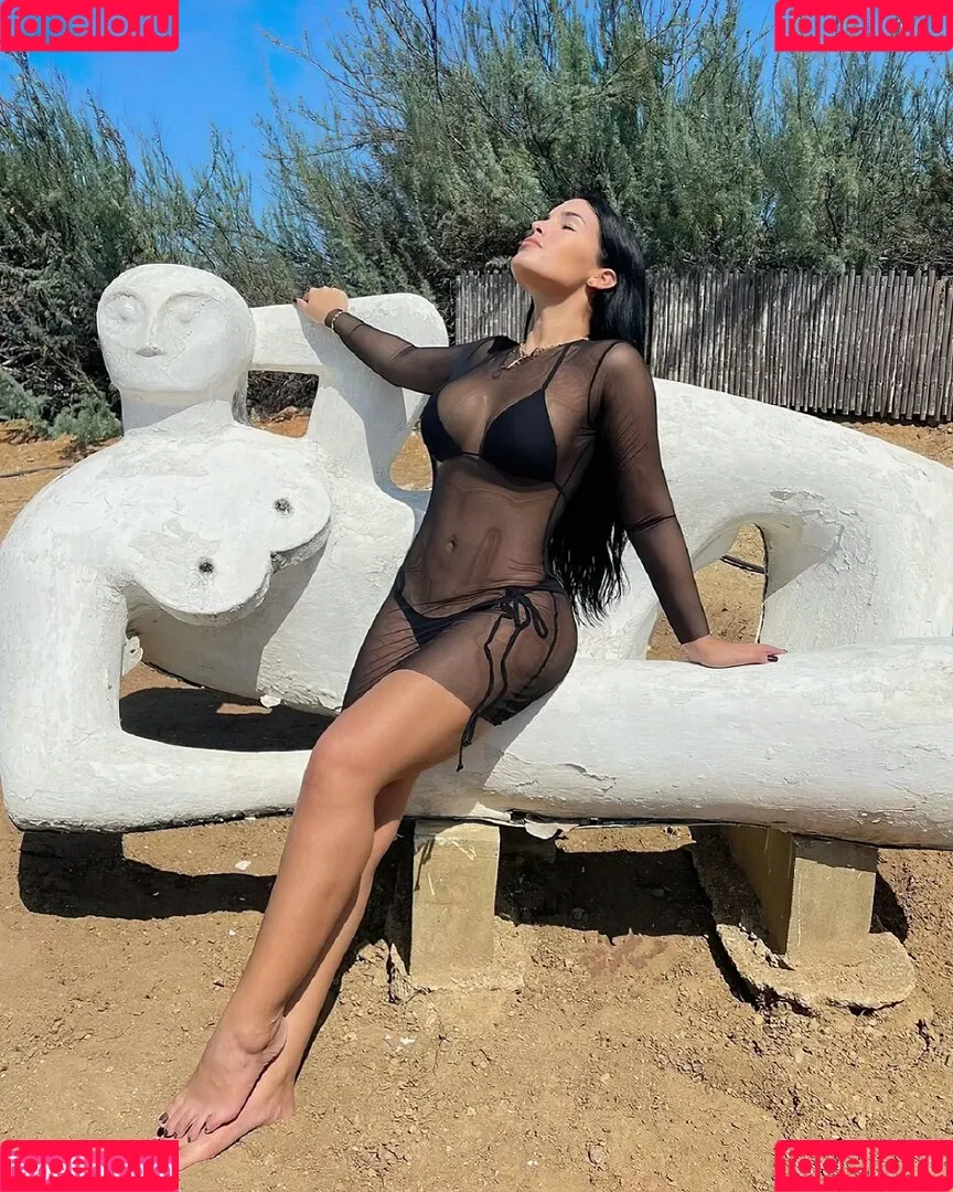 Yeimmyicial Onlyfans Photo Gallery 
