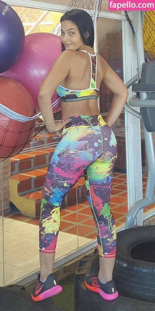 Yeimmyicial Onlyfans Photo Gallery 