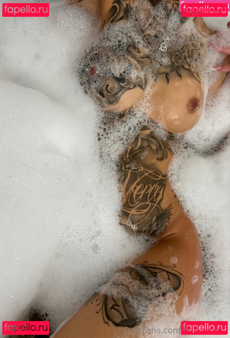 xBad_xmoni Nude Onlyfans Photo 36