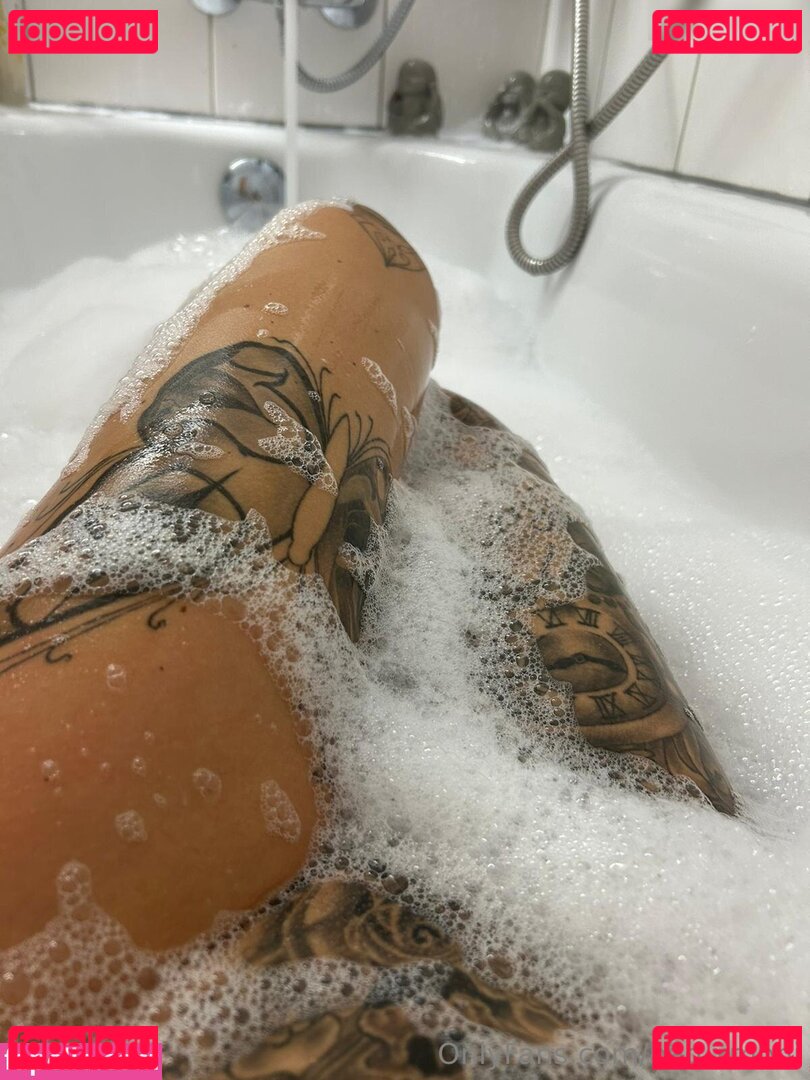 xBad_xmoni Nude Onlyfans Photo 33