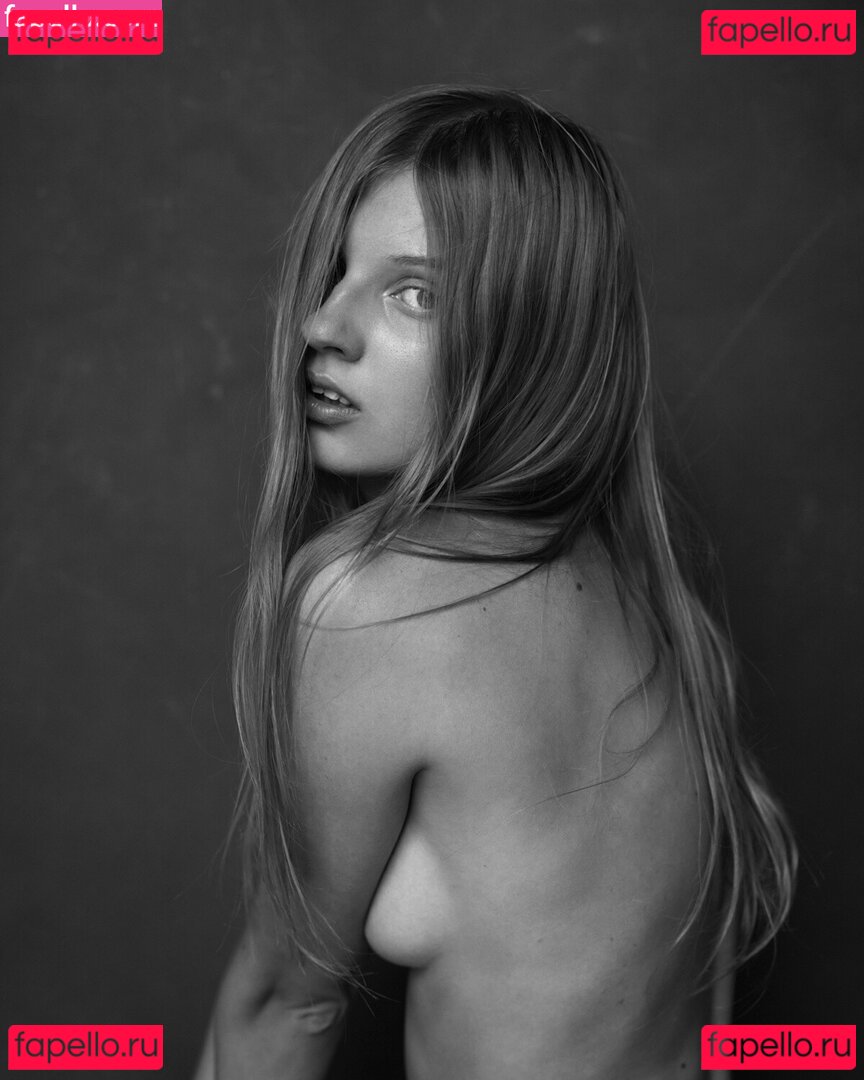 Evelina Nude Onlyfans Photo 37
