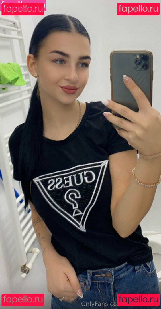 beatrice_04 Nude Onlyfans Photo 4