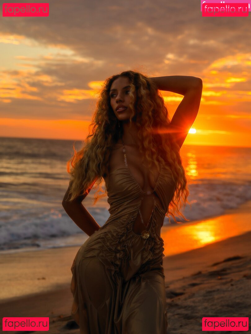 Jena Frumes Nude Onlyfans Photo 34