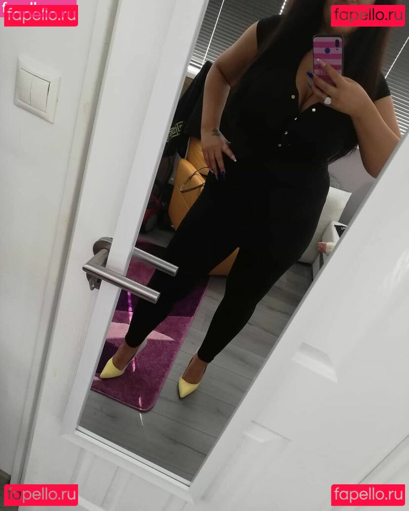 Csimbora Barbara Nude Onlyfans Photo 27