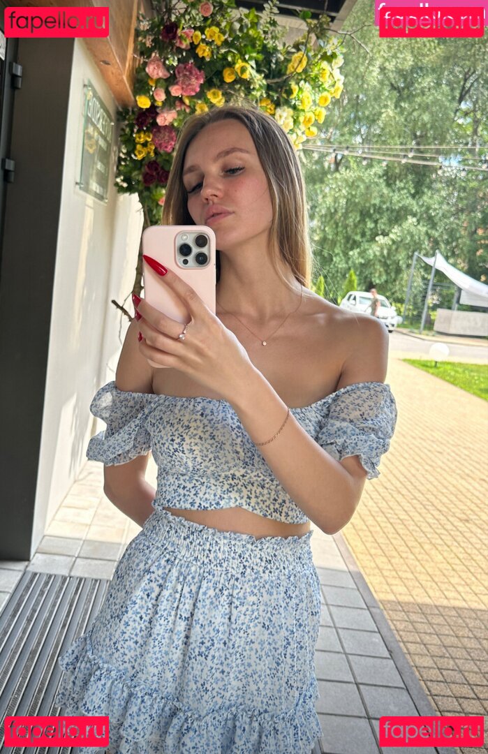 faina_mira Nude Onlyfans Photo 34