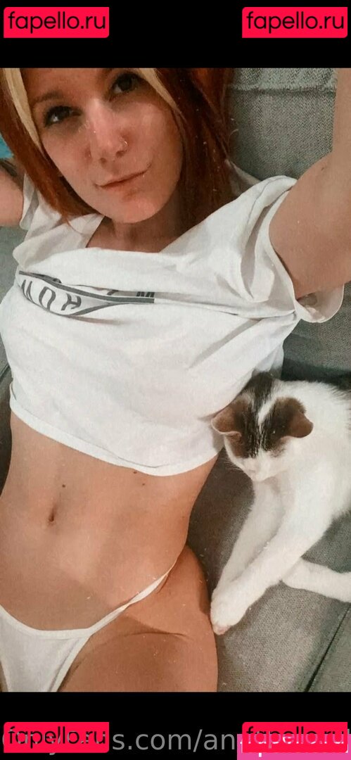 lea_raudona Nude Onlyfans Photo 8