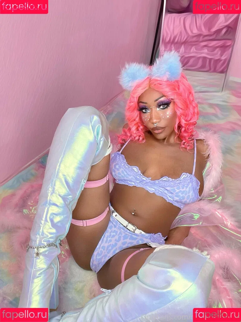 noirekittenfree Onlyfans Photo Gallery 