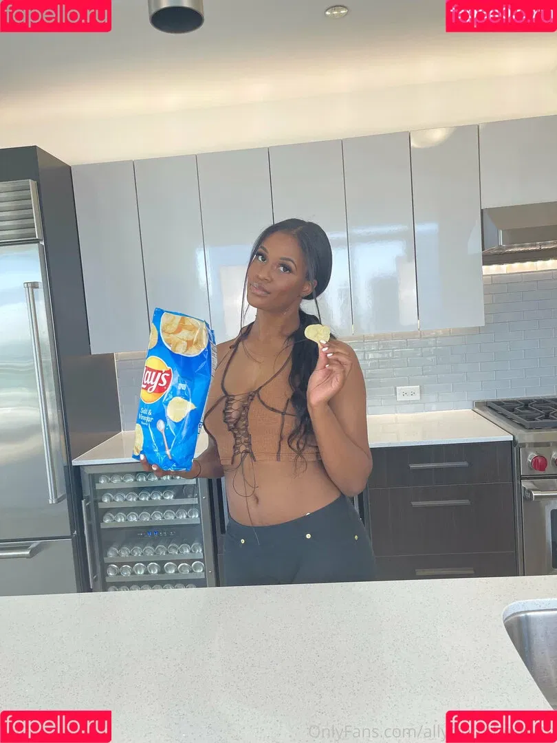 allyfromthesouth Onlyfans Photo Gallery 