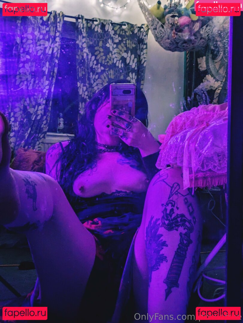 pixxiefree Nude Onlyfans Photo 32