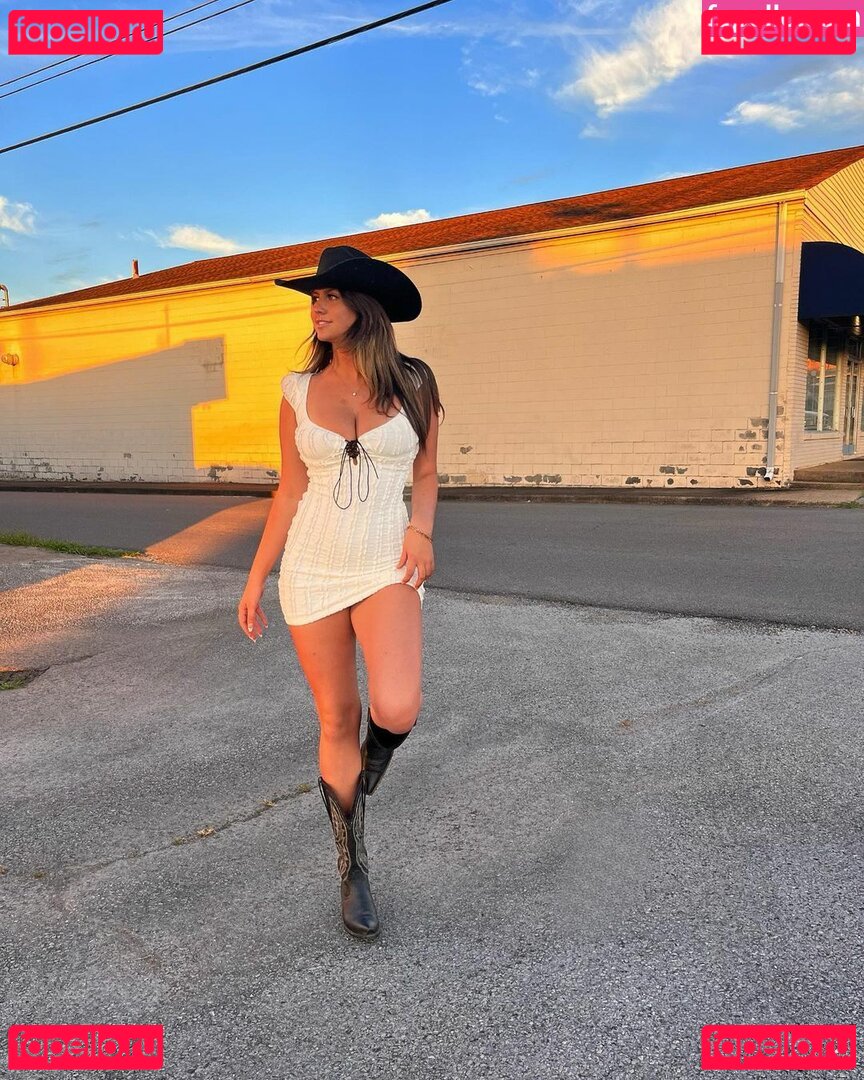 Lydia Hollis Nude Onlyfans Photo 42