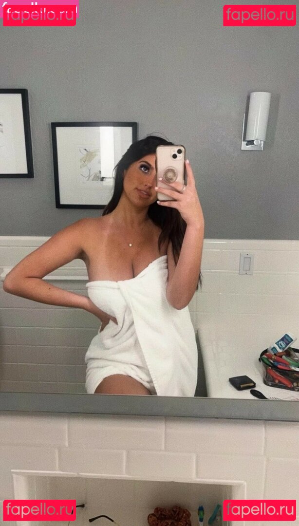Lydia Hollis Nude Onlyfans Photo 4