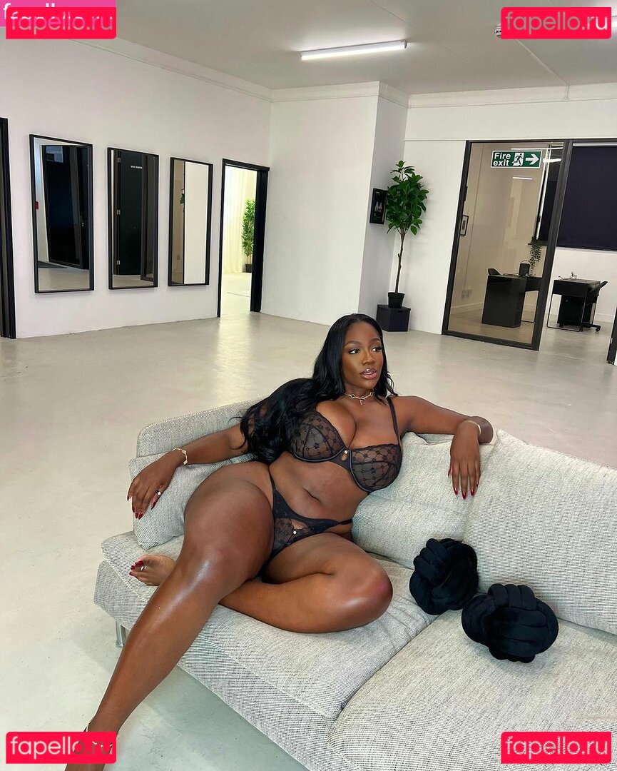 Shani Jamilah Nude Onlyfans Photo 19