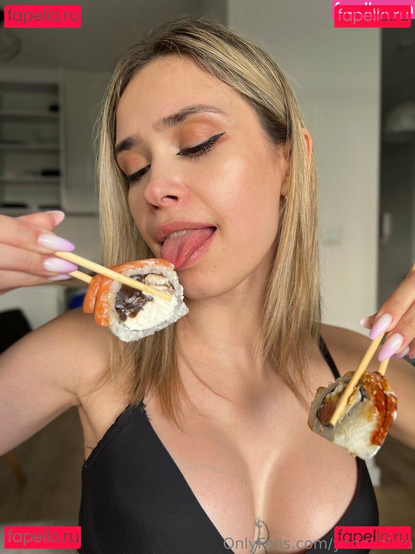 yanakokka Nude Onlyfans Photo 24