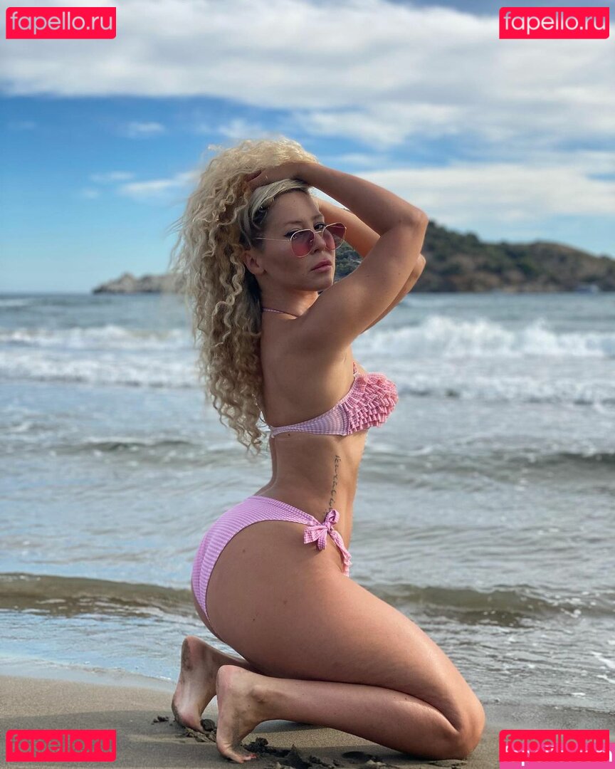 ulyanaofficial Nude Onlyfans Photo 6