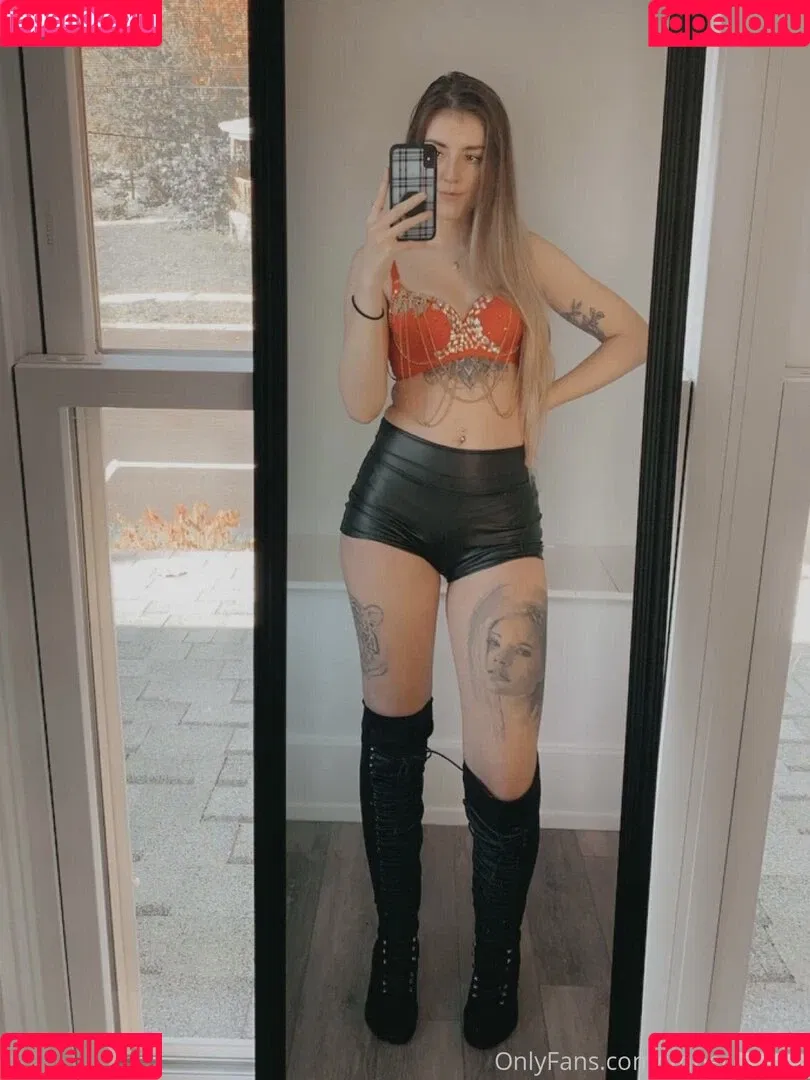 Becca Lynn Onlyfans Photo Gallery 