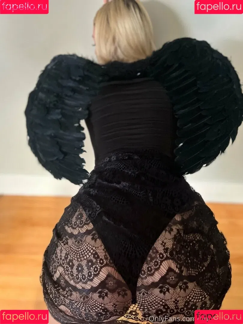 Becca Lynn Onlyfans Photo Gallery 