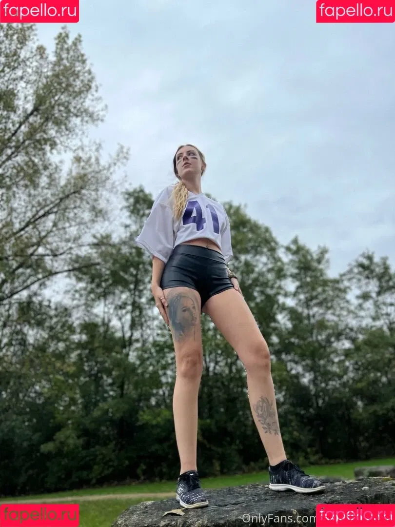 Becca Lynn Onlyfans Photo Gallery 
